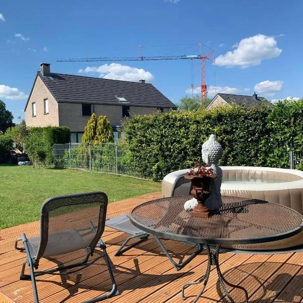 Maison en bois, hotel v destinaci Lontzen