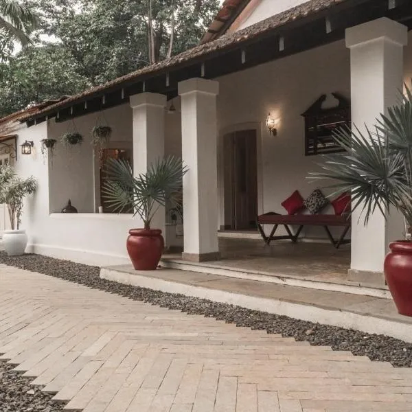 The Island Sanctuary Rock Pool Villa, hotel sa Chorao