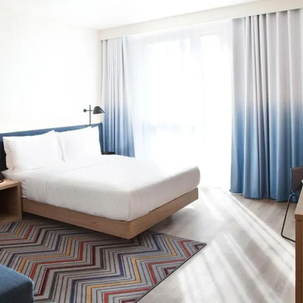 Hampton By Hilton Stuttgart Airport, hotel en Filderstadt