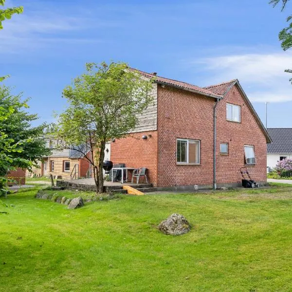 Døssinghus Holiday Apartments, hotel in Kjellerup