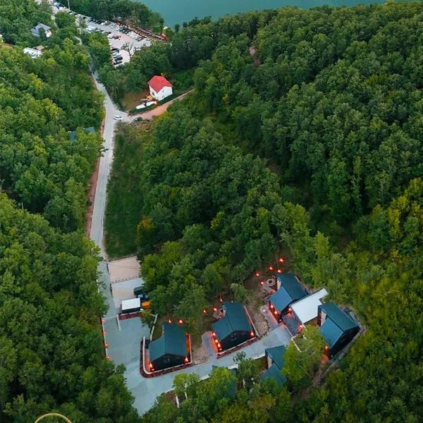 Holiday Villas, hotel in Orllan