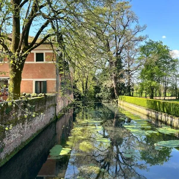 Foresteria Di Villa Tiepolo Passi, hotel v destinaci Treviso