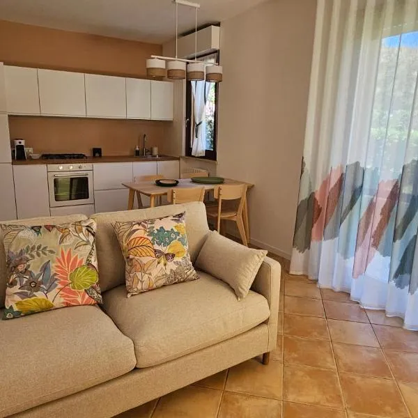 La casa di Francy con Giardino Privato, khách sạn ở Torrette
