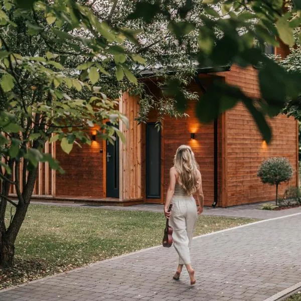 Przystanek Roztocze- leśne SPA, Jacuzzi & sauna, hotel in Susiec