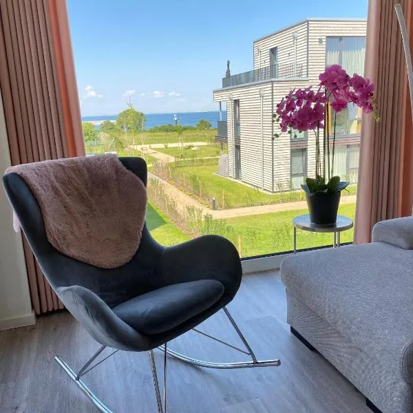 BeltBlick Fehmarn - moderne Ferienwohnung mit Meerblick und Sauna - Neubau, hotel in Fehmarn