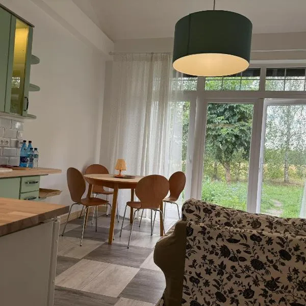 Apartamenty i Winnica - Siedlisko Na Polanie, hotel in Lipka Wielka