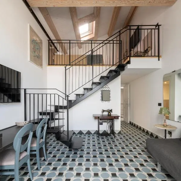 Itaca Porto Loft& Rooms, hotel in Milazzo