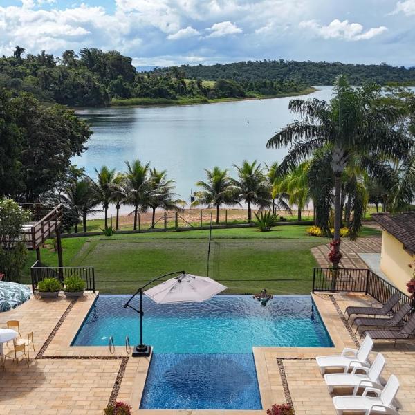 7 QUARTOS, sendo 6 SUÍTES, PISCINA AQUECIDA borda infinita na REPRESA de DELFINÓPOLIS - Foto 2
