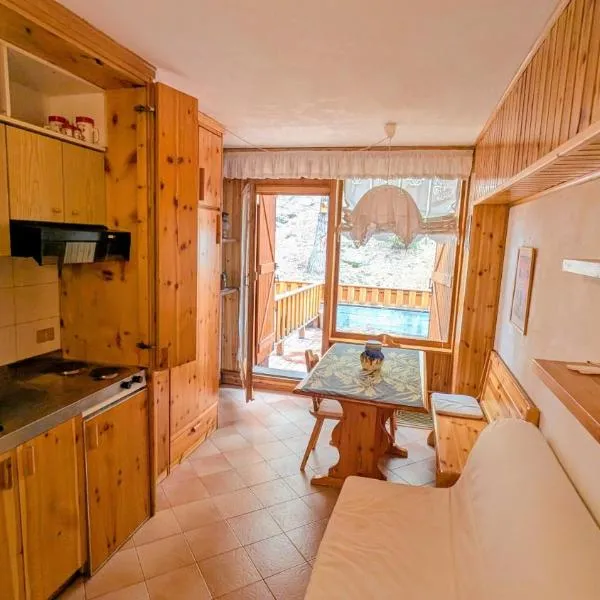 Apartments in the woods, Hotel in Pila