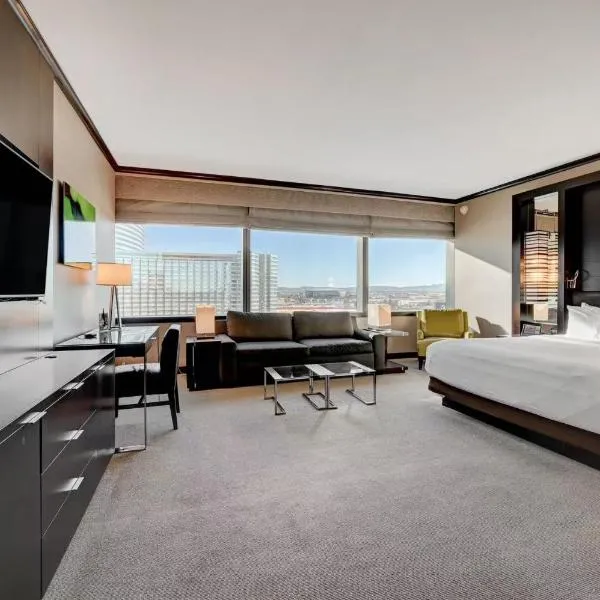 Luxurious Vdara High Rise Room, City Skyline Views, King Bed, Free Valet, hotel sa Las Vegas