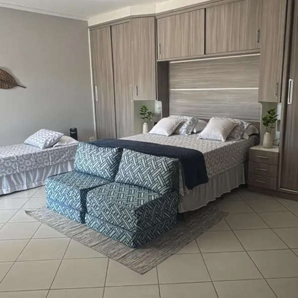 Estancia House, готель у місті Іґуапі