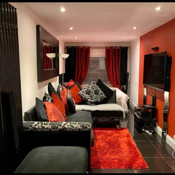 Amazing studio room in a beautiful house, hotel in Horndon on the Hill