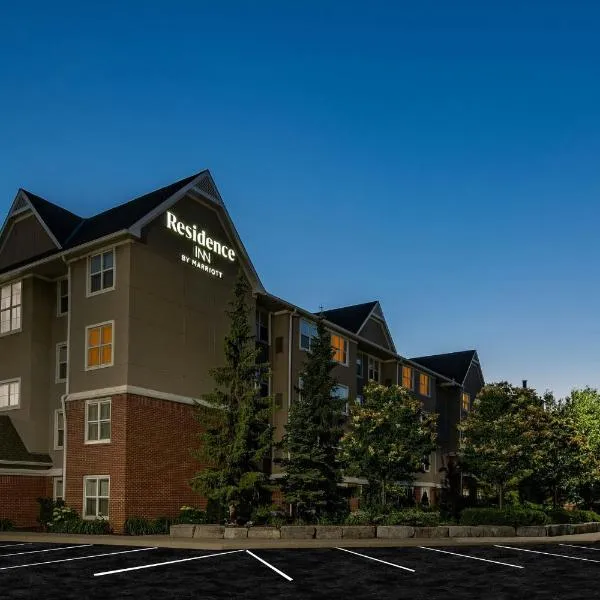 Residence Inn by Marriott Whitby, hotel en Whitby