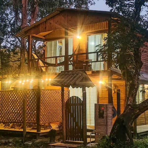 Na Ilha do Mel a 3min da praia, com ar-condicionado, churrasqueira e smart-tv