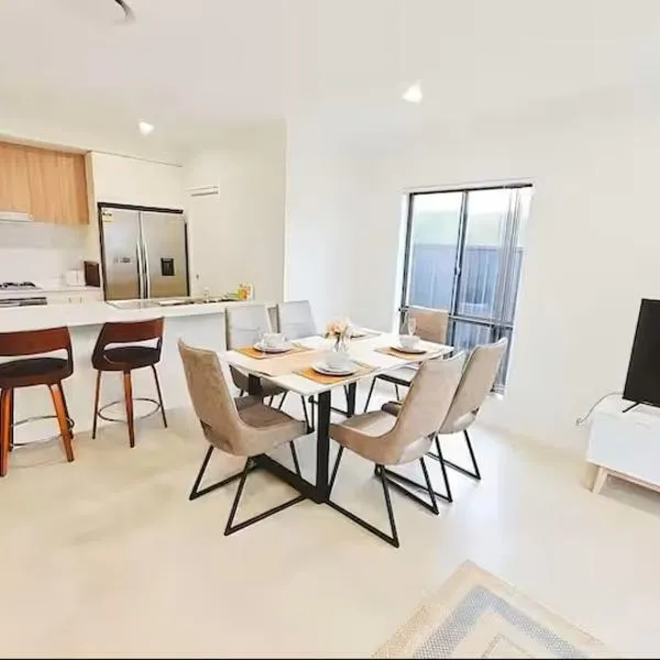 Colebee5 BR house near park and shop, hotel en Schofields