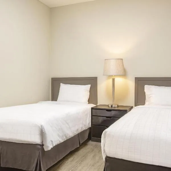 The Bayview Hotel Guam, hotel di Tumon