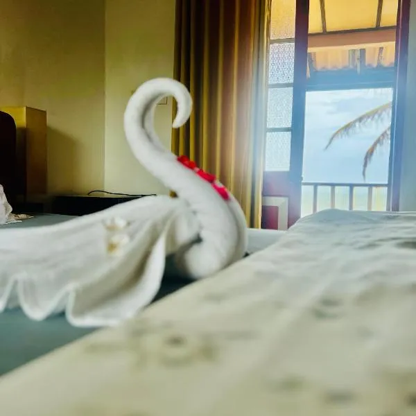 The Family Beach Villa, hotel in Uswetakeiyawa