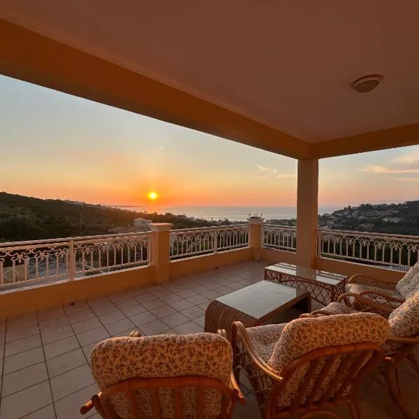 Villa Avra Arillas sunsets and large pool, hotel Arílaszban