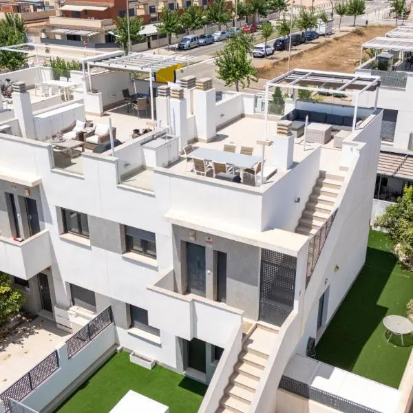 Sunny Beach Penthouse in Horadada, hotel in Pilar de la Horadada