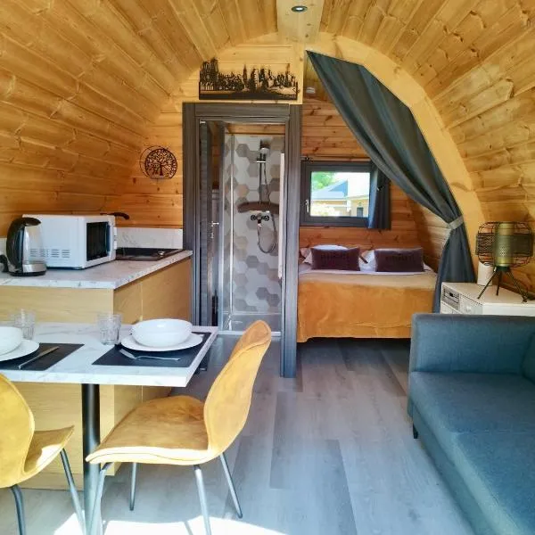 Cottage climatisé avec terrasse privative et kitchenette, hotel v destinaci Avranches