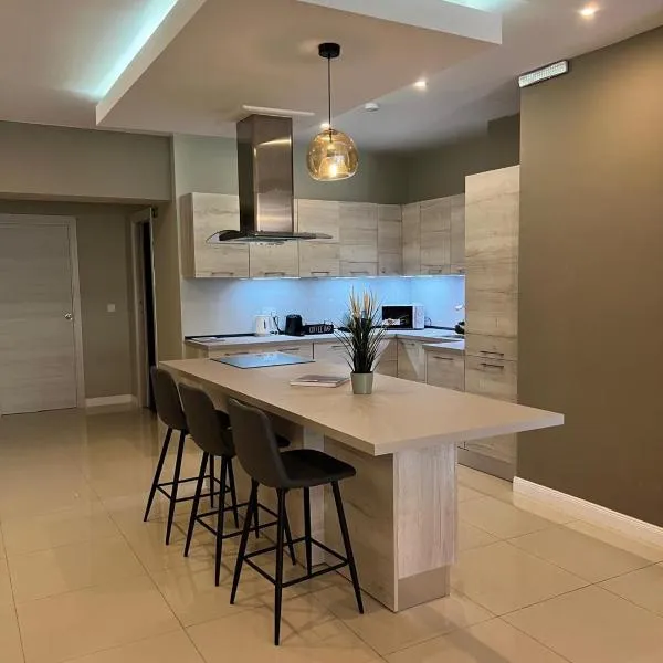 Salus Holiday Apartment, hotel in Victoria