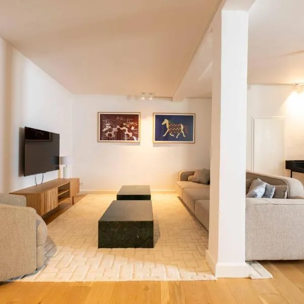 Family-Friendly Home for 10 in Prime Location, hotel in Copenhagen