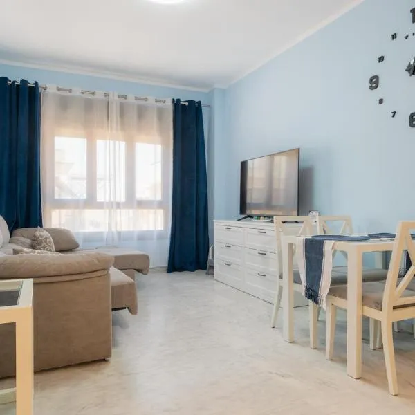 LuxSevilla Moderno 1 Room Piscina Parking, hotel in Bormujos