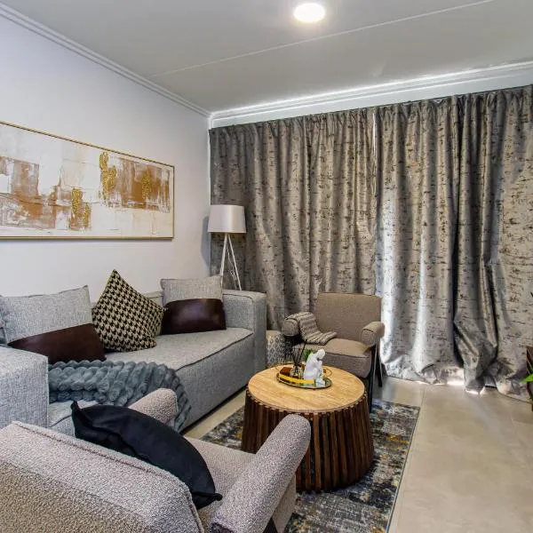 Blue luxurious Apt, hotel in Sandton