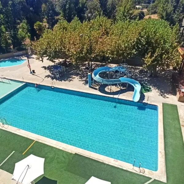 Hotel Río Piscina, hotel v destinaci Priego de Córdoba