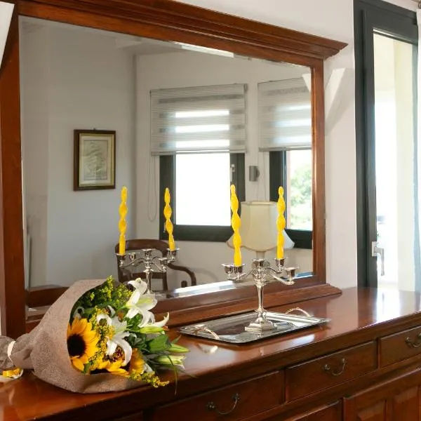 ISLAND Time Deluxe Apartment Downtown 3 floors, Hotel in Chios