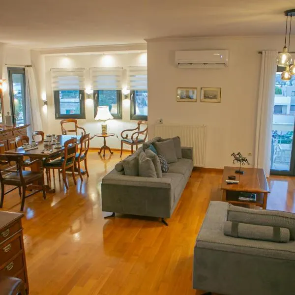 ISLAND Time Deluxe Apartment Downtown 3 floors, hotel v destinaci Chios