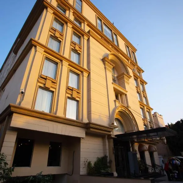 Nine Tree Luxury Hotel & Suites Lahore, hotel v destinaci Lahore
