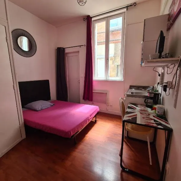 Studio Girodeau Moulins, hotel in Moulins