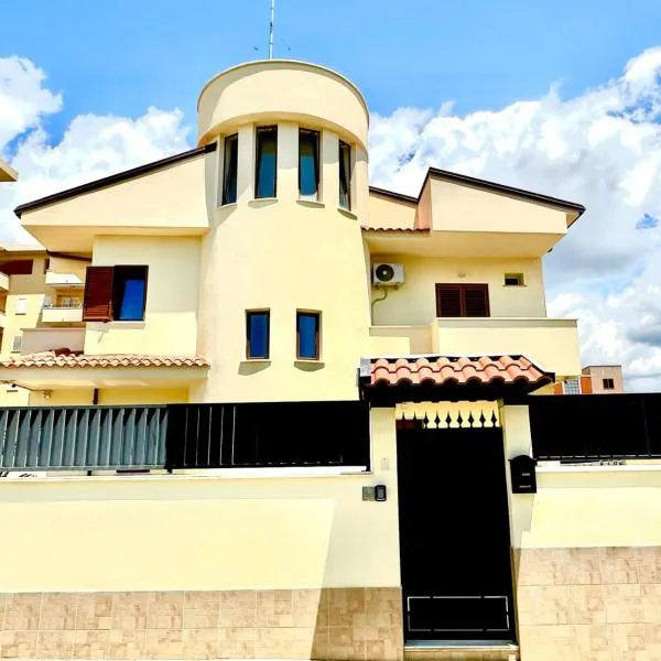 Luna di Sale - Romantic Sea Rooms & Apartments, hotel in Reggio Calabria