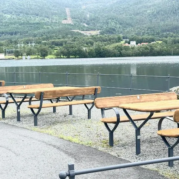 Husnes Sentrum Hotell, hotel v destinaci Husnes