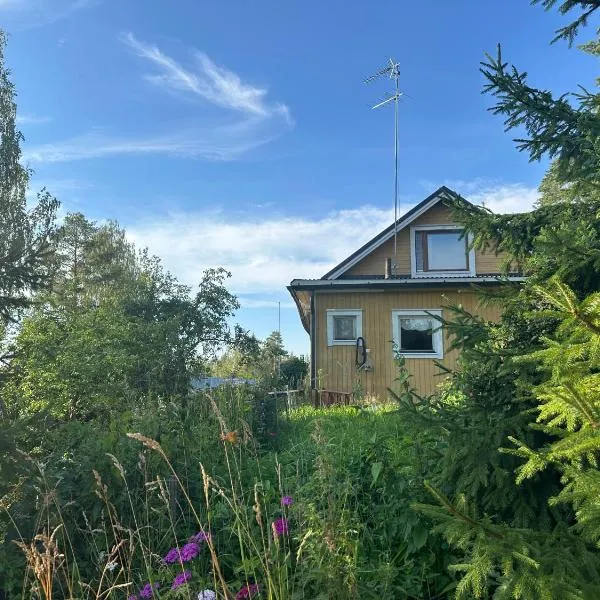 Kodikas rantatalo Oravin kanavan varrella, hotel a Savonlinna