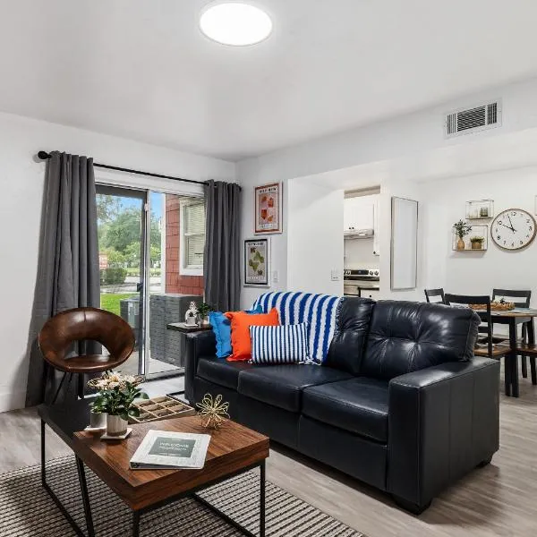UF Apartment on Archer Road Near Shands & VA !, khách sạn ở Gainesville