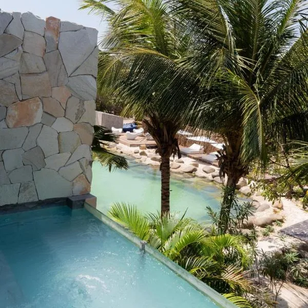 Villa Pantai Boutique Hotel Atins, hotel in Atins