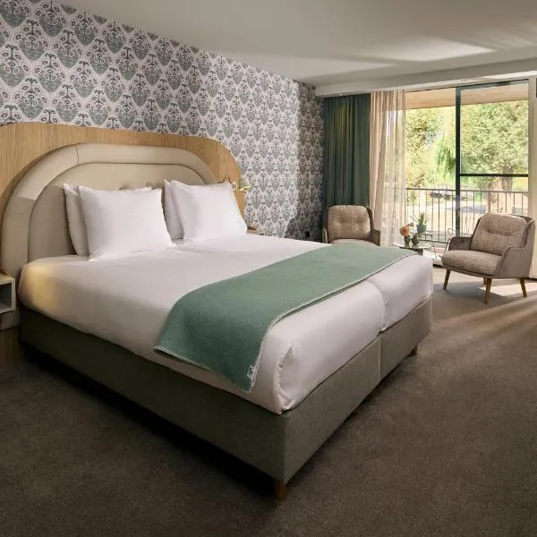 Van der Valk Hotel Volendam - Recently renovated, hotel in Volendam