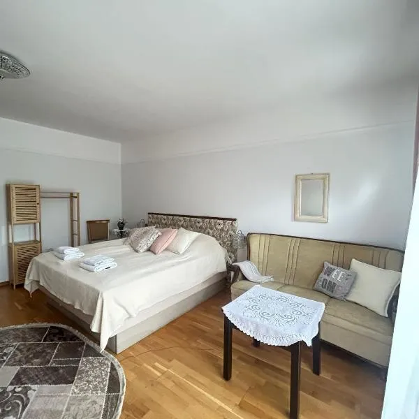 Ostoja Natura Radzewice, hotel in Radzewice