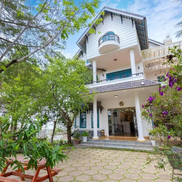 Lotus Luxury Villa Da Lat, hotel in Da Lat