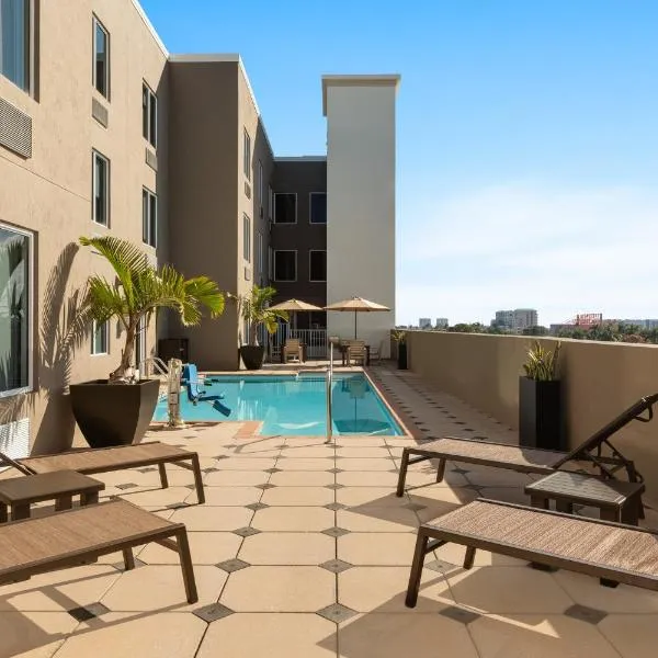 Holiday Inn Express Fort Lauderdale Airport South by IHG, ξενοδοχείο σε Dania Beach