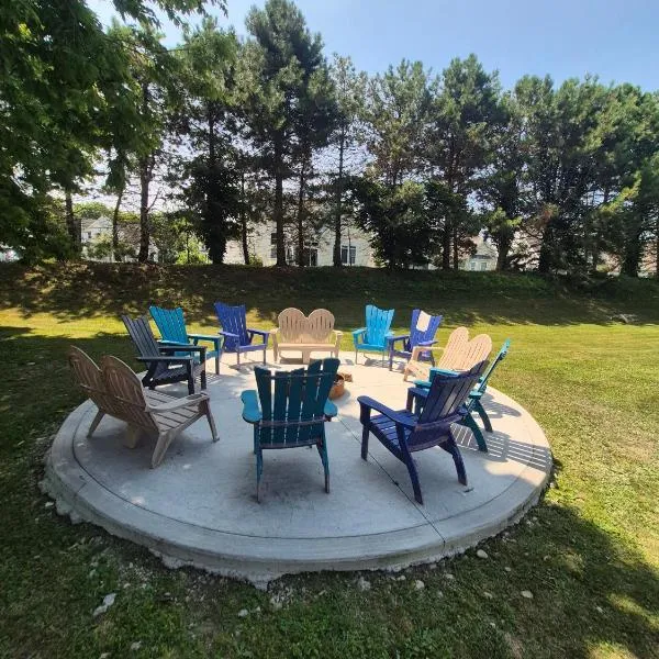 Lake Point Motel, מלון במרבלהד