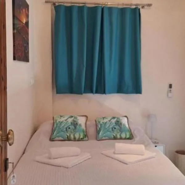 MANI HOLIDAYS Rooms, hotel in Neon Oitilon