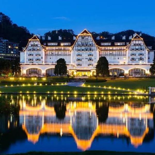 Loft de Mérilen - Dentro do luxuoso Palácio Quitandinha, com garagem