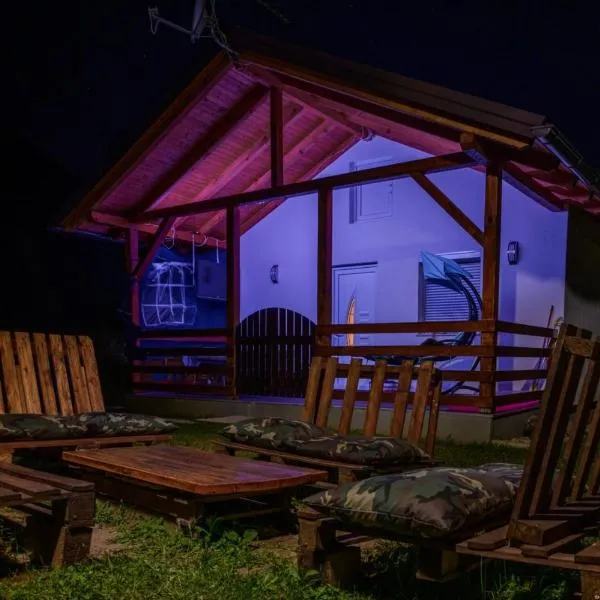 Holiday Home "Rivulet", hotel Praščijak városában