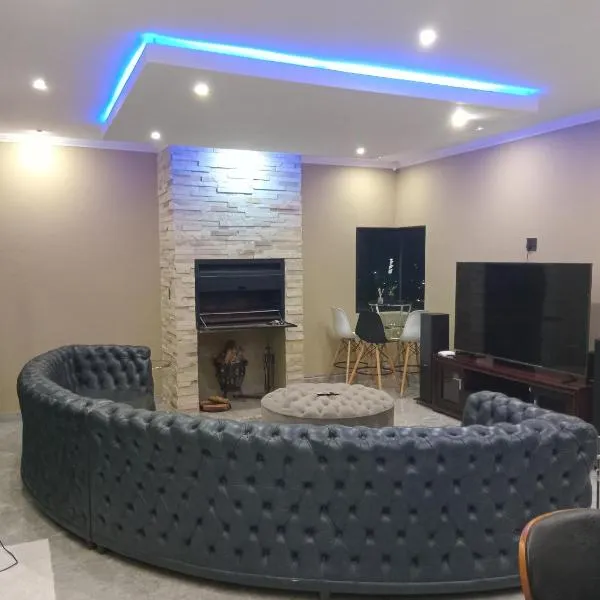 Lovemoreheights Inn, hotel en Gqeberha