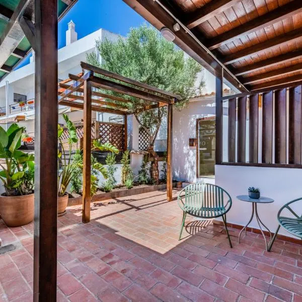 The 23 Suites, hotel in Faro