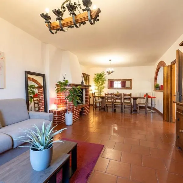 Appartamento con Camino in Centro Storico, hotel v destinaci Bevagna
