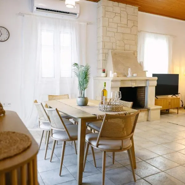 EftychiaHouse, hotel in Pýrgos